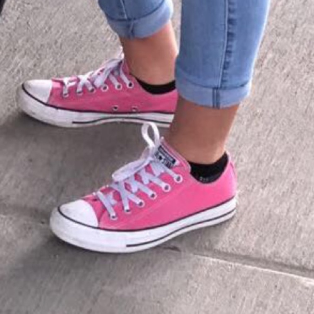 Pink converse